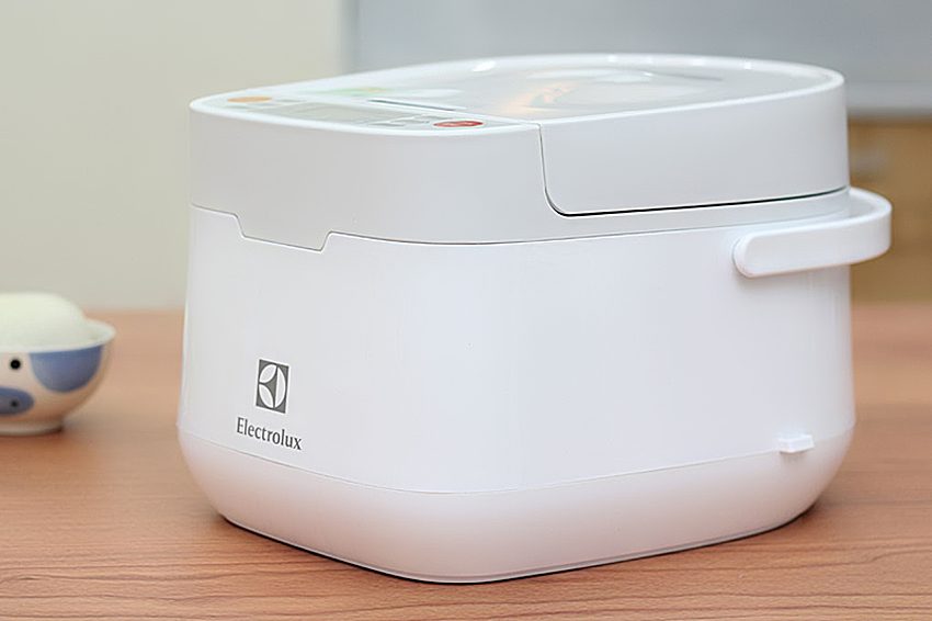Nồi cơm điện Electrolux ERC-6603W - Hàng chính hãng
