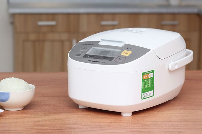 Nồi cơm điện Panasonic SR-ZE105 - Hàng chính hãng