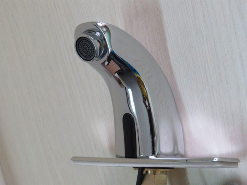 Vòi cảm ứng Smartliving YM101 - Hàng chính hãng