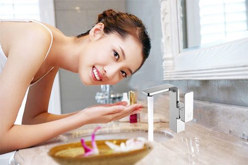Vòi rửa mặt nóng lạnh American Standard WF-1305 - Hàng chính hãng