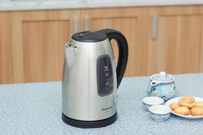 Bình đun siêu tốc Panasonic NC-SK1BRA - Hàng chính hãng