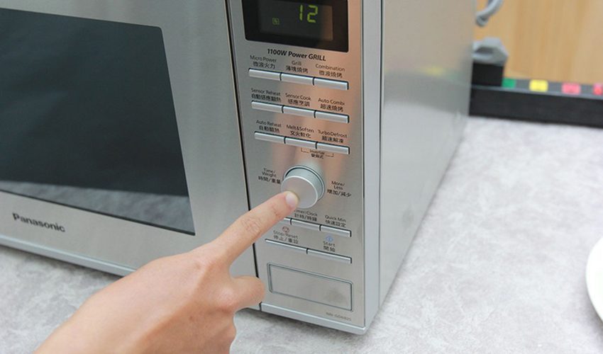 Lò vi sóng Panasonic PALM NN-GD692SYUE 31 lít - Hàng chính hãng