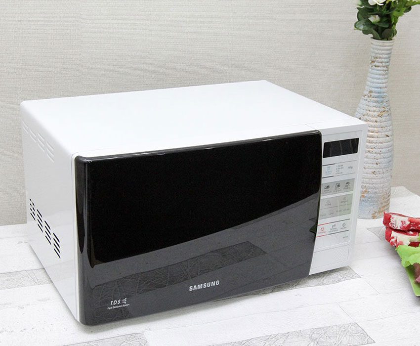 Lò vi sóng Samsung ME731K - Hàng chính hãng
