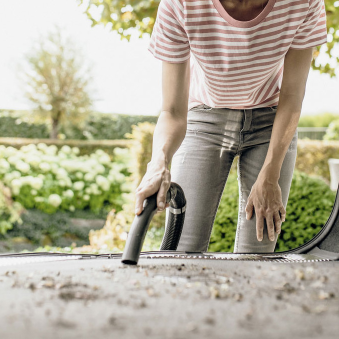 Máy hút bụi khô và ướt Karcher WD 4 S - Hàng chính hãng