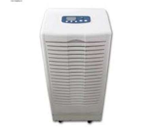 Máy hút ẩm công nghiệp FujiE HM-1388D - 138Lít/24H - Hàng chính hãng